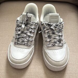 Skechers Jade White & Gray Sparkle Accent Sneakers with Snakeskin Laces